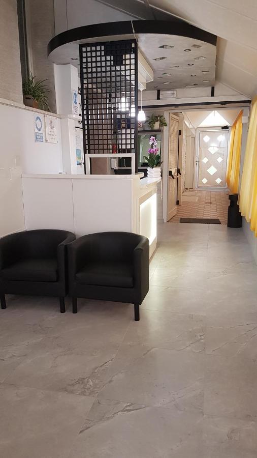 Albergo Paris Sottomarina Bagian luar foto