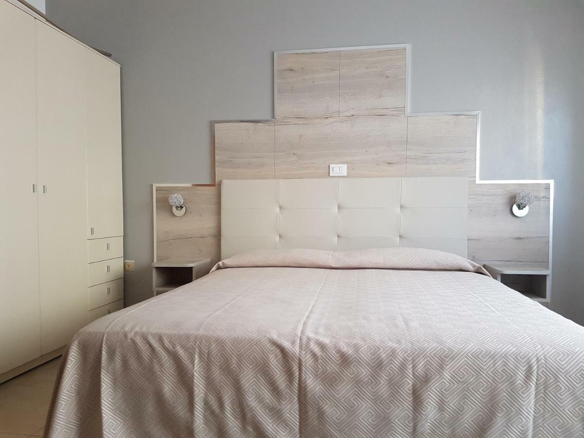 Albergo Paris Sottomarina Bagian luar foto