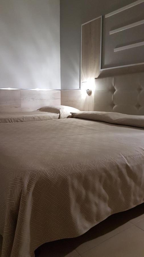 Albergo Paris Sottomarina Bagian luar foto